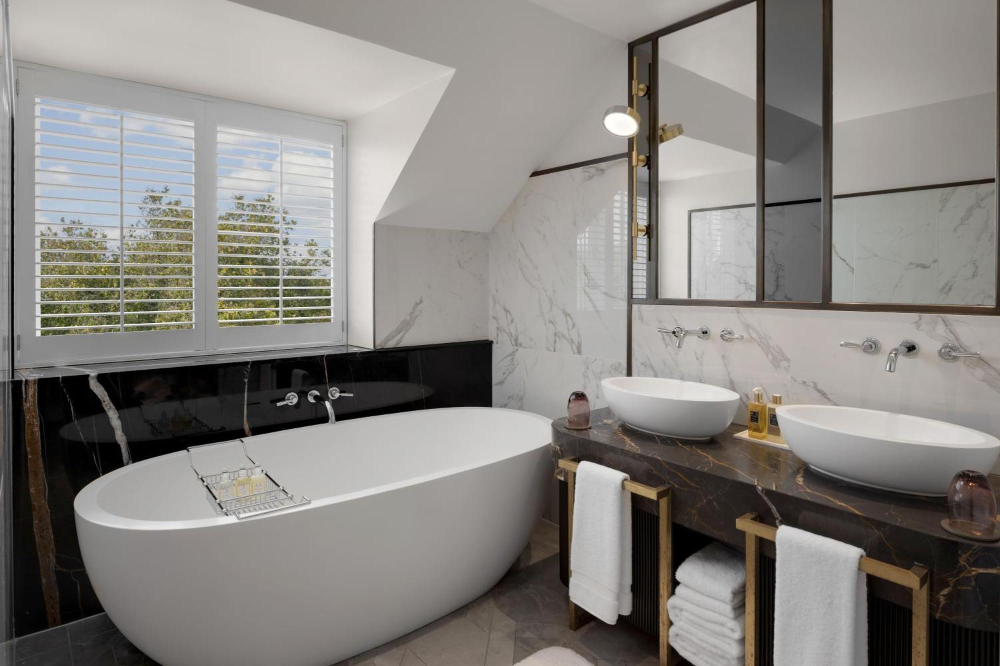 Junior Suite,1583063229:JPEG